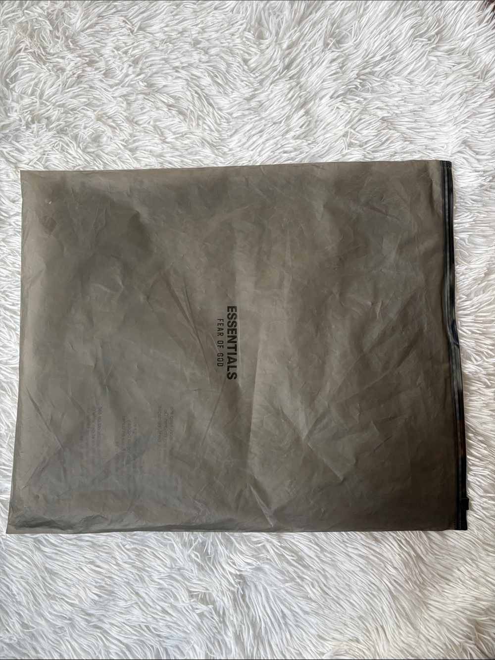 Fear of God Essentials Black Logo Short Sleeve Tee - Picture 5 of 6